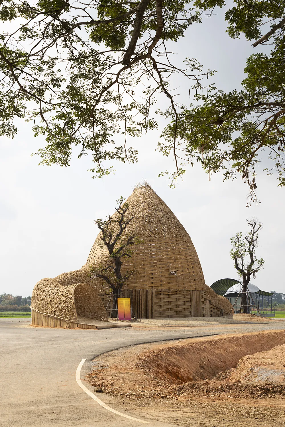 อาคารไม้ไผ่ Beyond the Site, 2023 โดย คุณหวัง เหวิน จื้อ (Wang Wen-Chih) ศิลปินชาวไต้หวัน